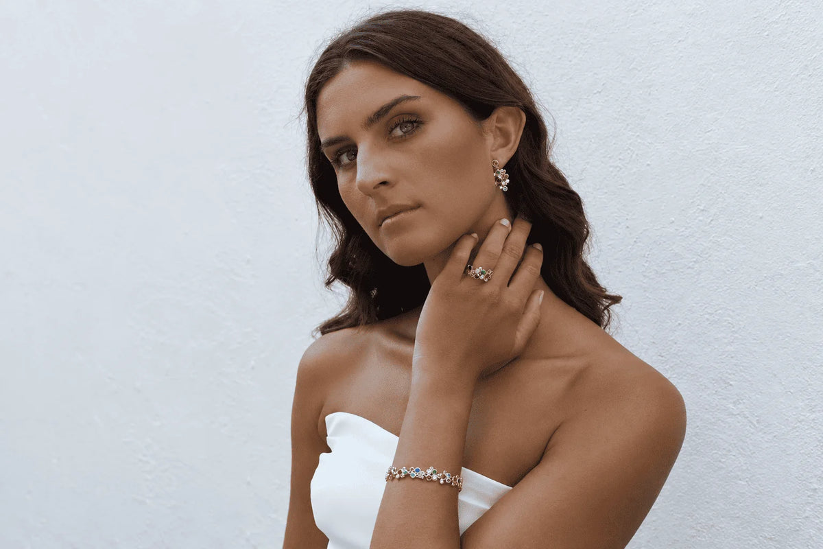 Anillos de plata con piedras de colores la mejor elección