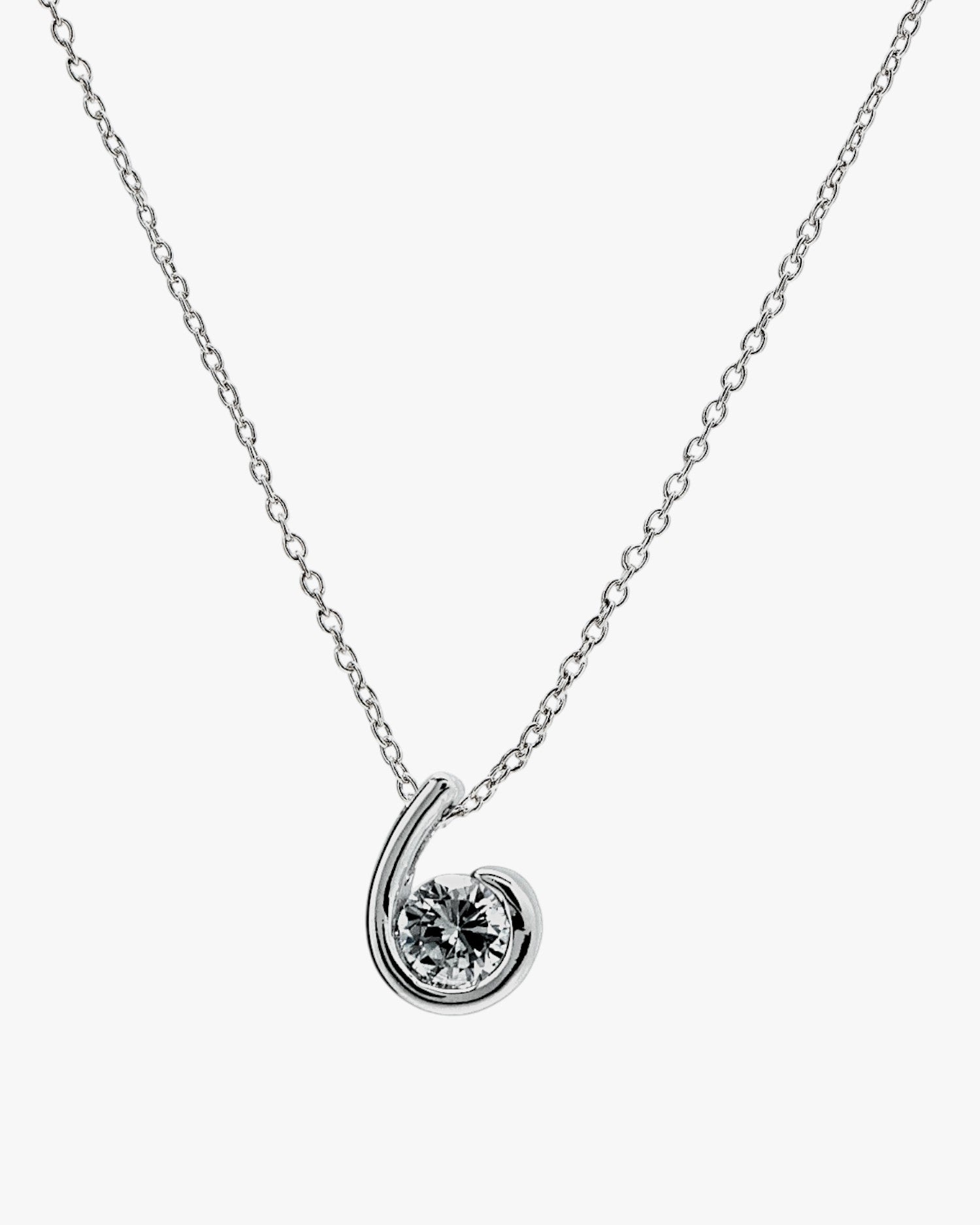 Petit pendentif, design semi-ouvert avec zircon cubique central