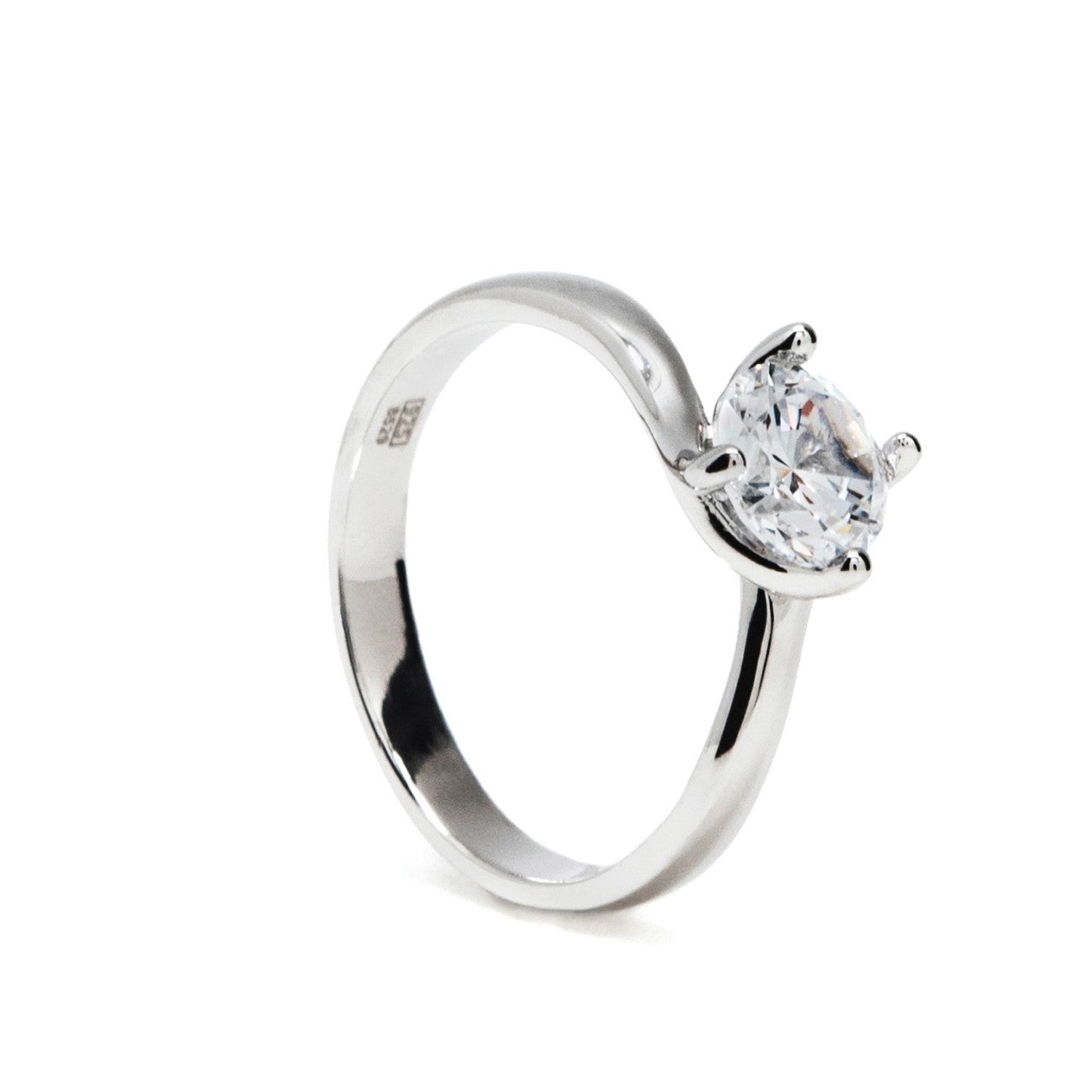bague solitaire design courbé avec zircon central