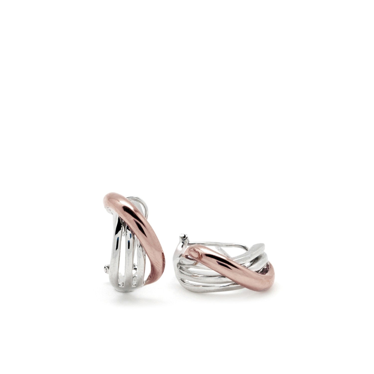 Boucles d'oreilles à fermoir Omega avec motif diagonal en vermeil