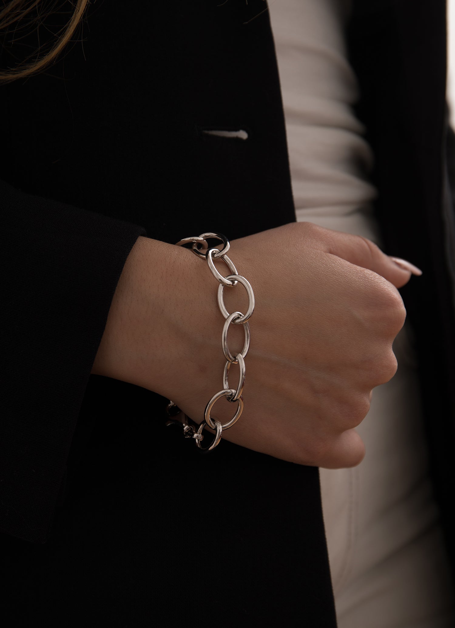 Pulsera eslabones plata diseño ovalado perpendicular