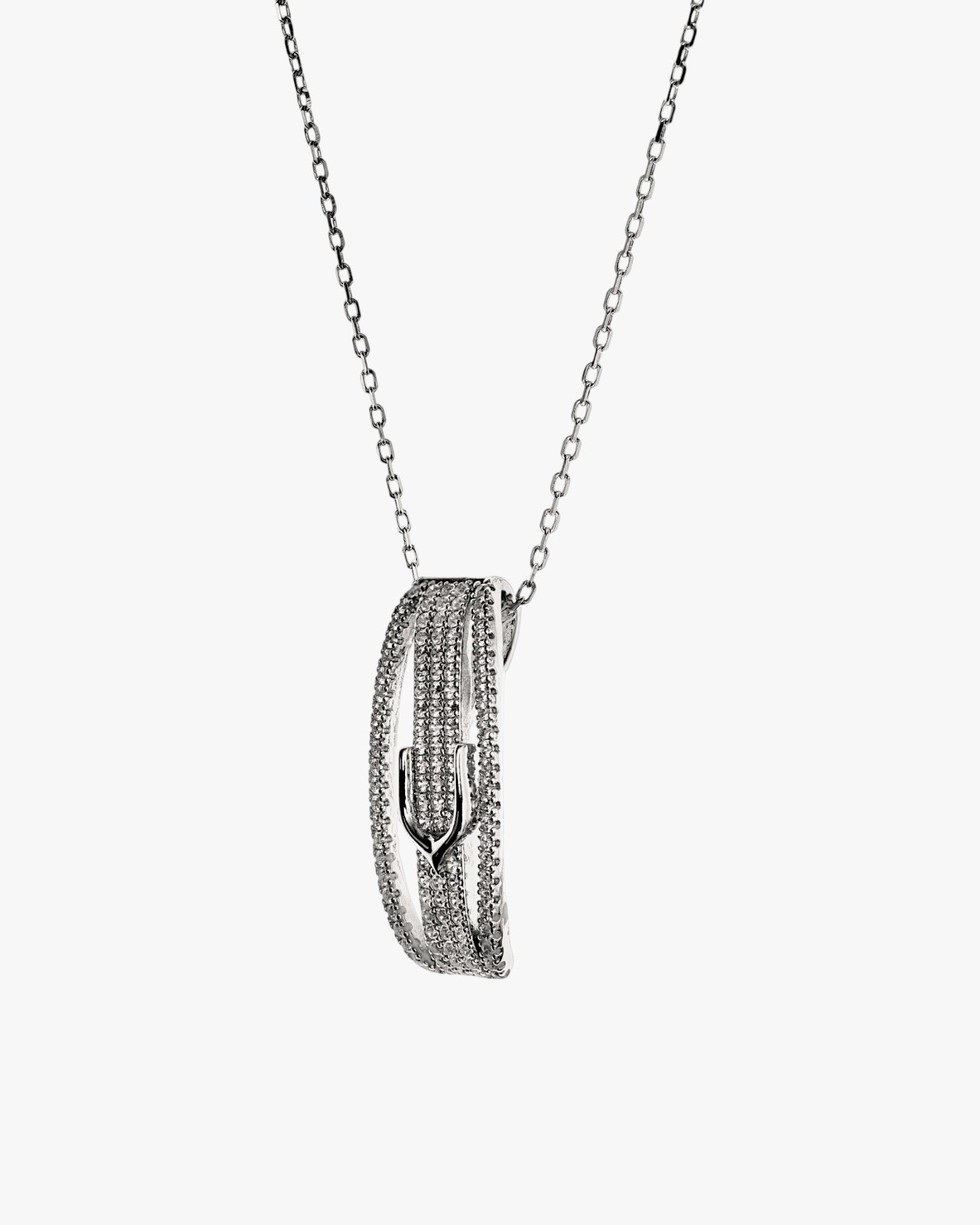 Colgante brillante de plata diseño hebillas con engaste circonitas triple raíl