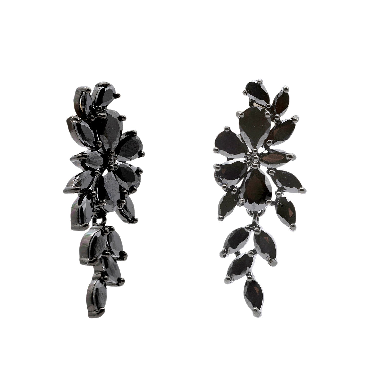 Pendientes largos novia diseño estilo nature con circonitas negras