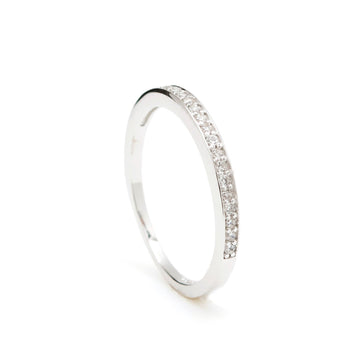 Anillos finos de plata con engaste de circonita
