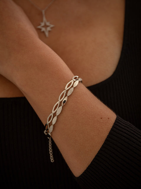 Pulsera eslabones plata diseño entrelazado ovalado
