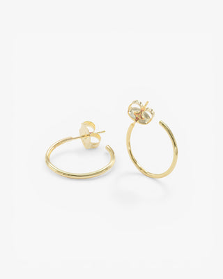 Pendientes aro de plata pequeños diseño fino y elegante dorado