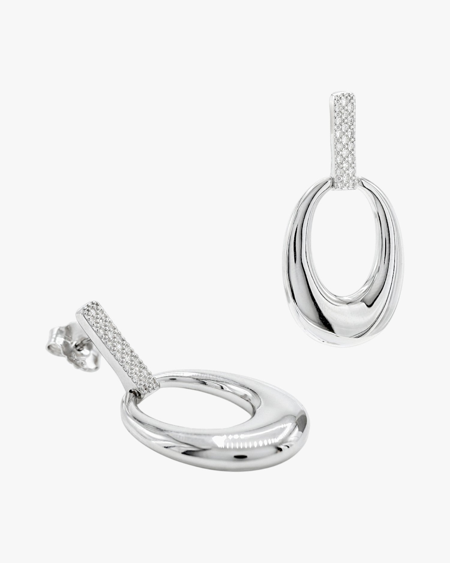 Pendientes largos plata circulares con enganche de circonita