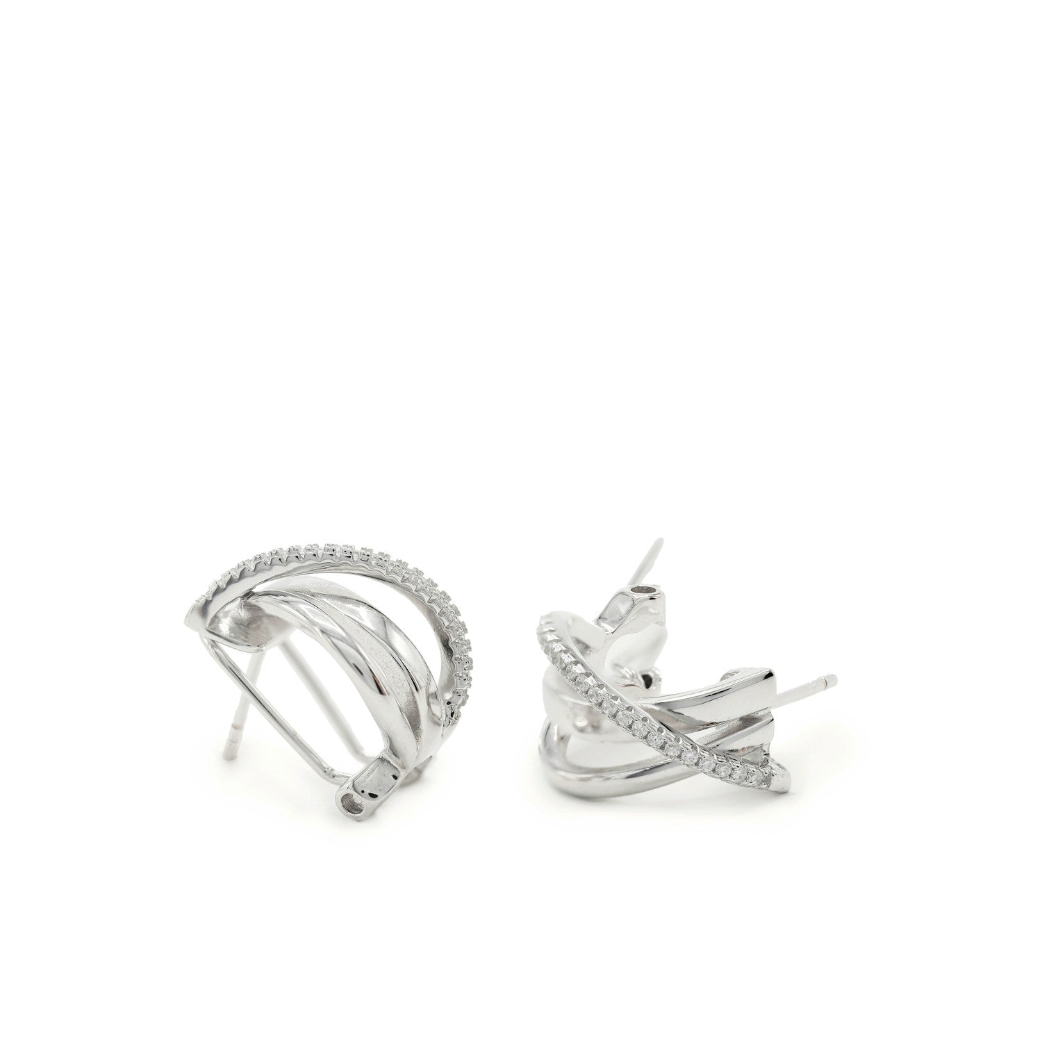 Pendientes cierre omega con diferentes carriles y circonitas