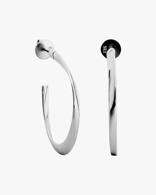 Pendientes aro de plata diseño abierto y ovalado