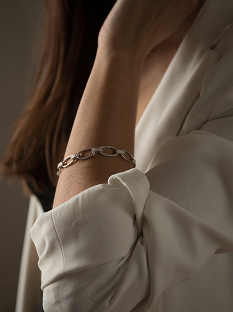 Pulsera eslabones plata diseño alterno con circonitas