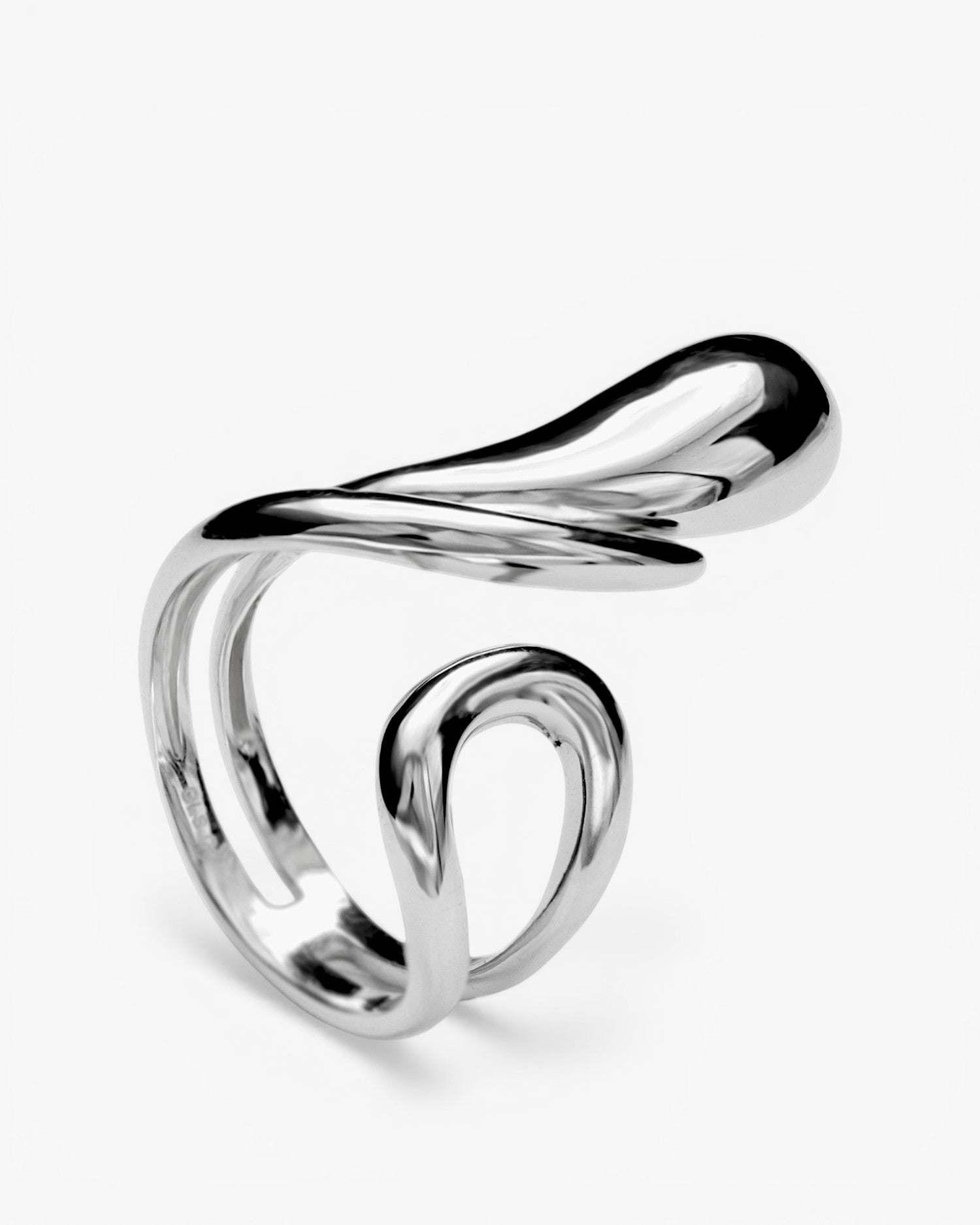 Anillos de diseño de plata motivo lágrima líquido