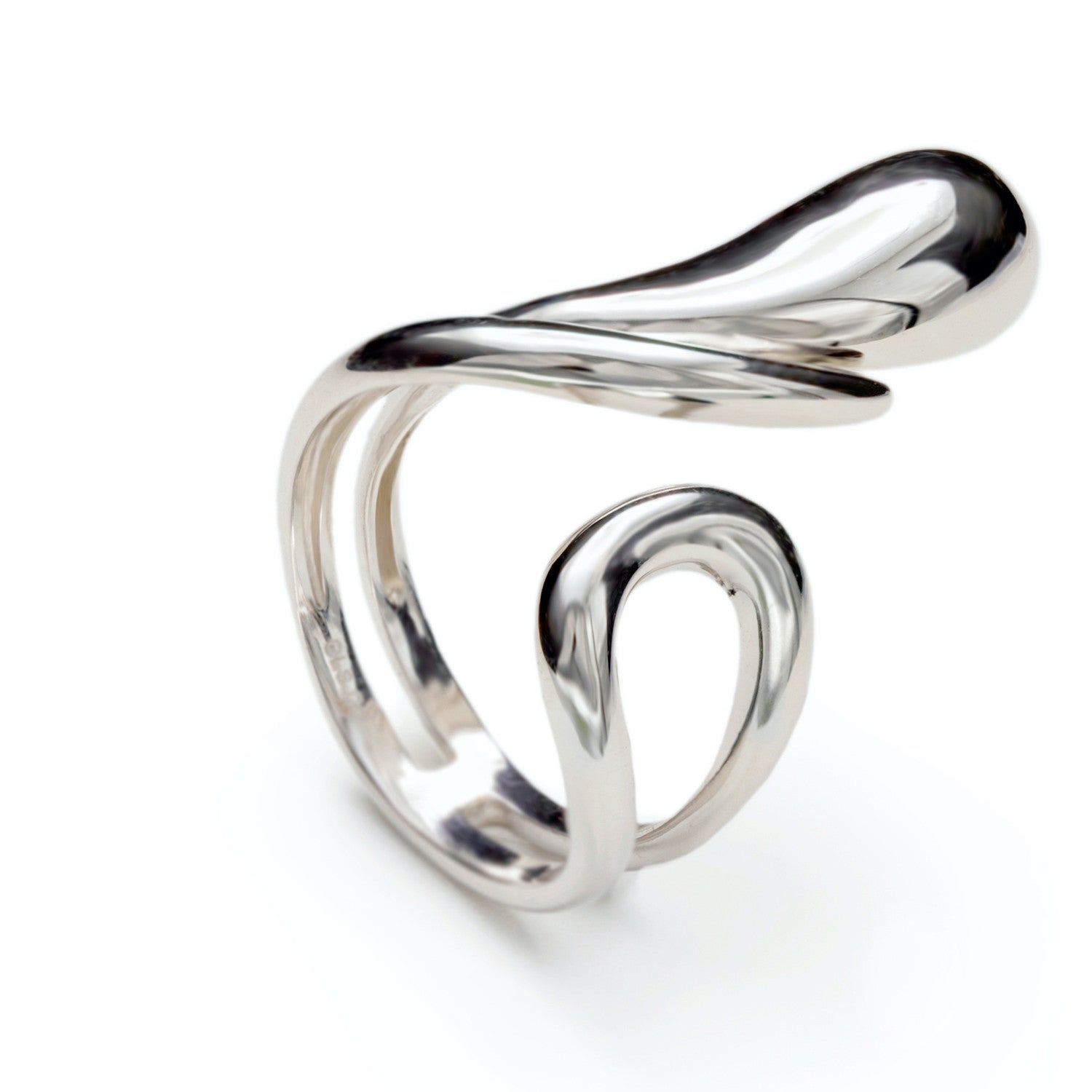 Bagues de créateur en argent avec motif en forme de larme liquide