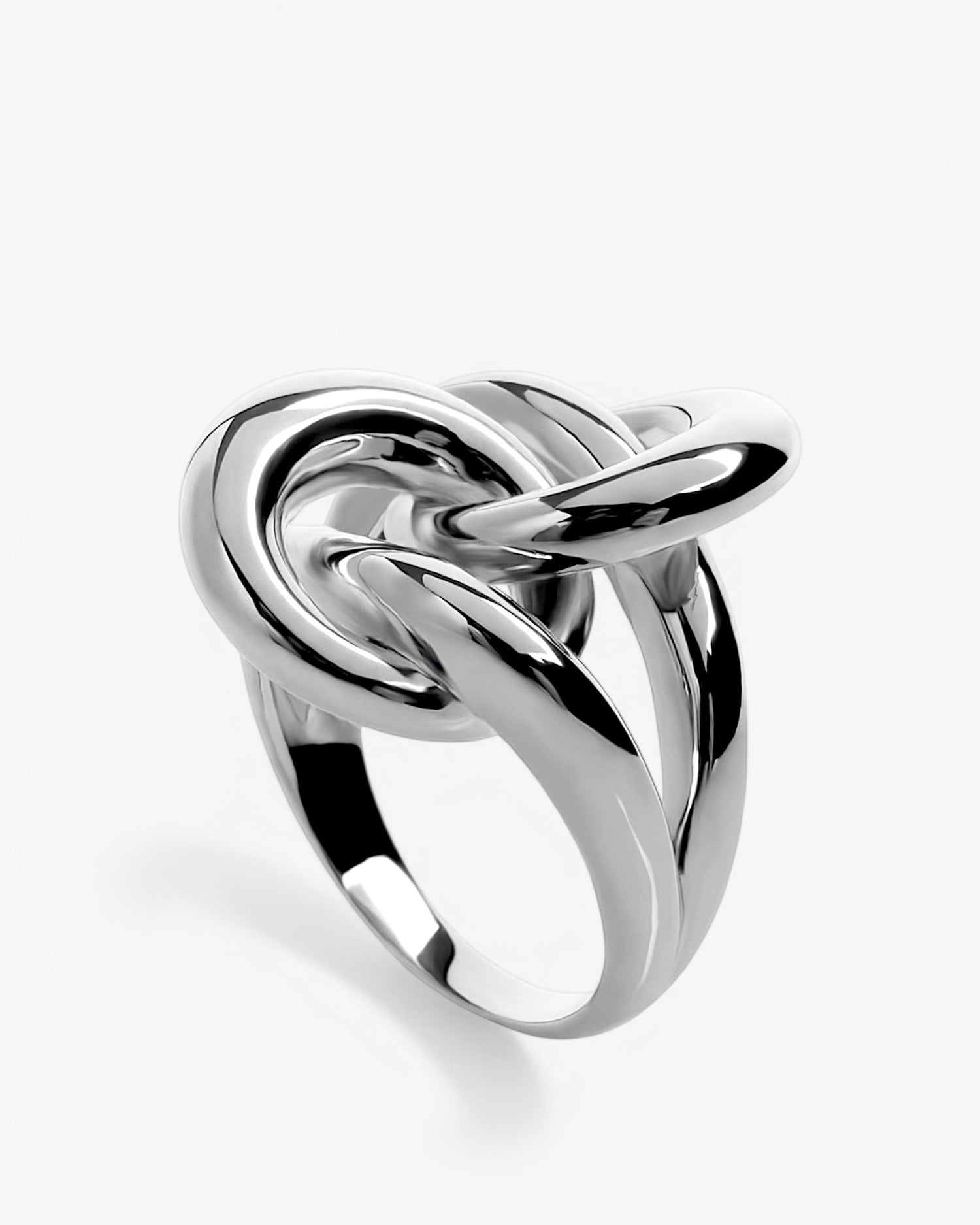 Anillos grandes diseño de nudo central