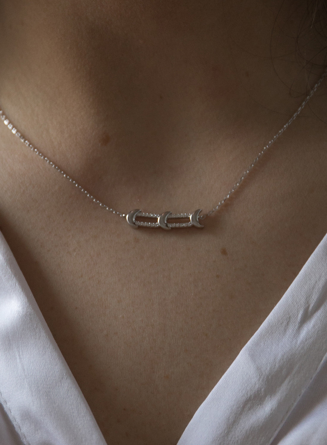 Collares plata originales diseño triple luna con circonitas