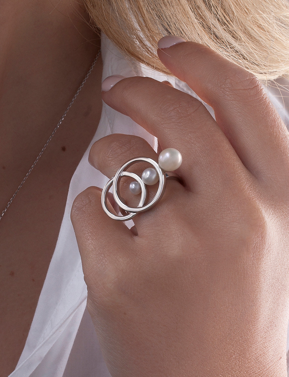 Anillos con perlas de plata diseño triple perla