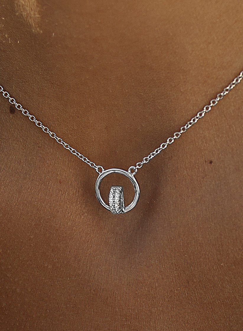 petits pendentifs argent design cercle avec zircons