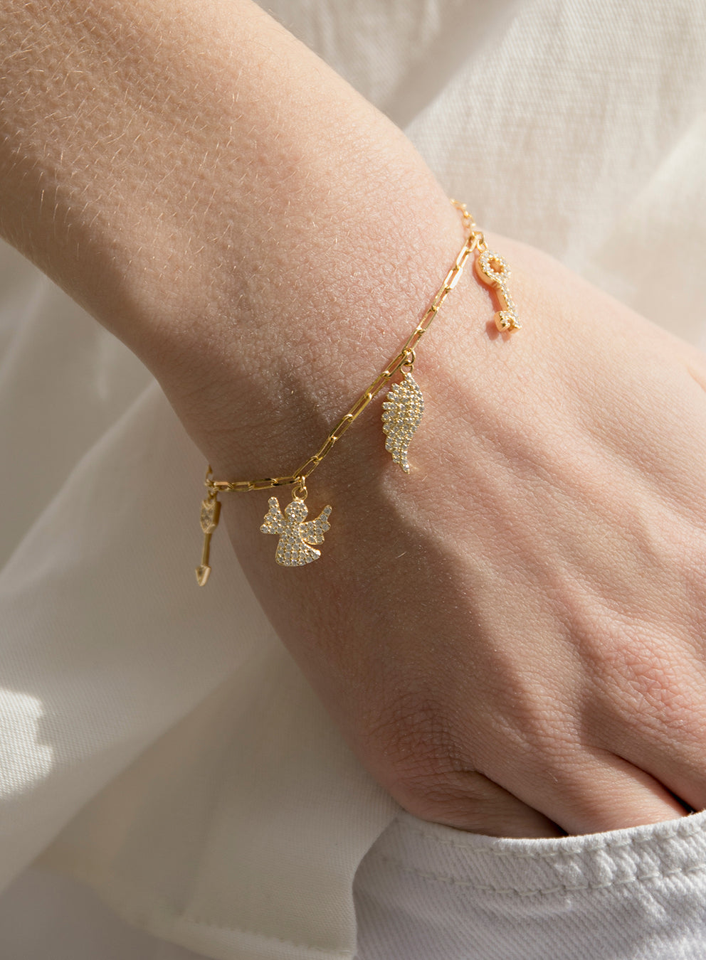 Pulseras con colgantes motivos navideños con circonitas