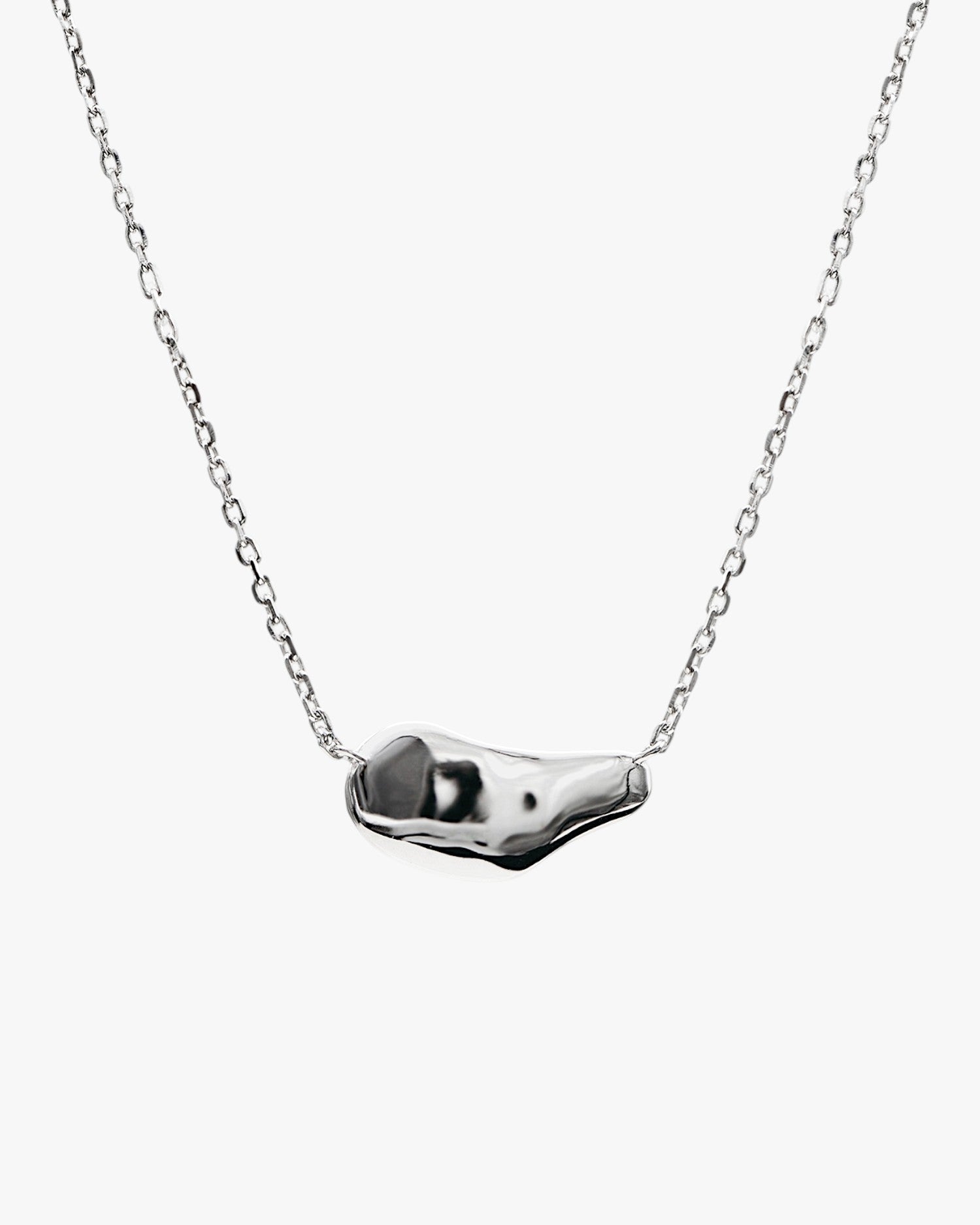 Original silver necklaces with horizontal liquid design