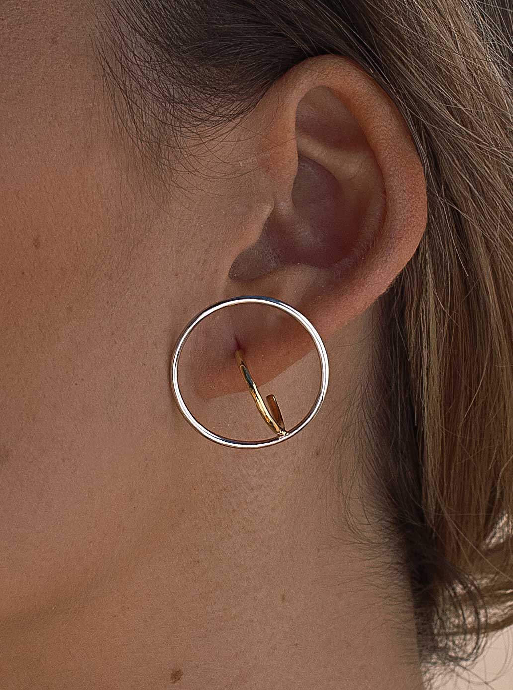 Pendientes aro diseño bicolor cruzado