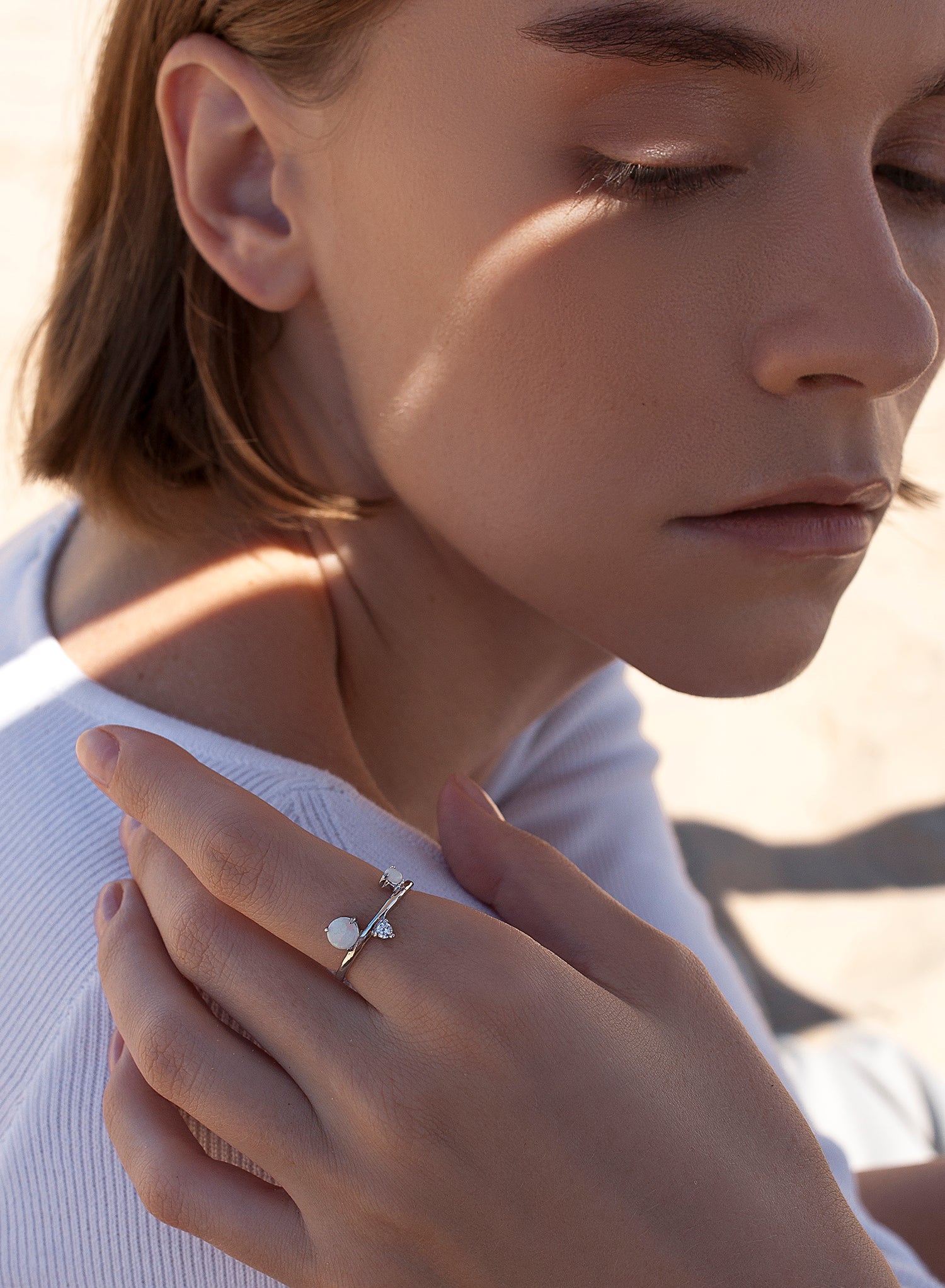 Anillos finos diseño de doble piedra y circonita