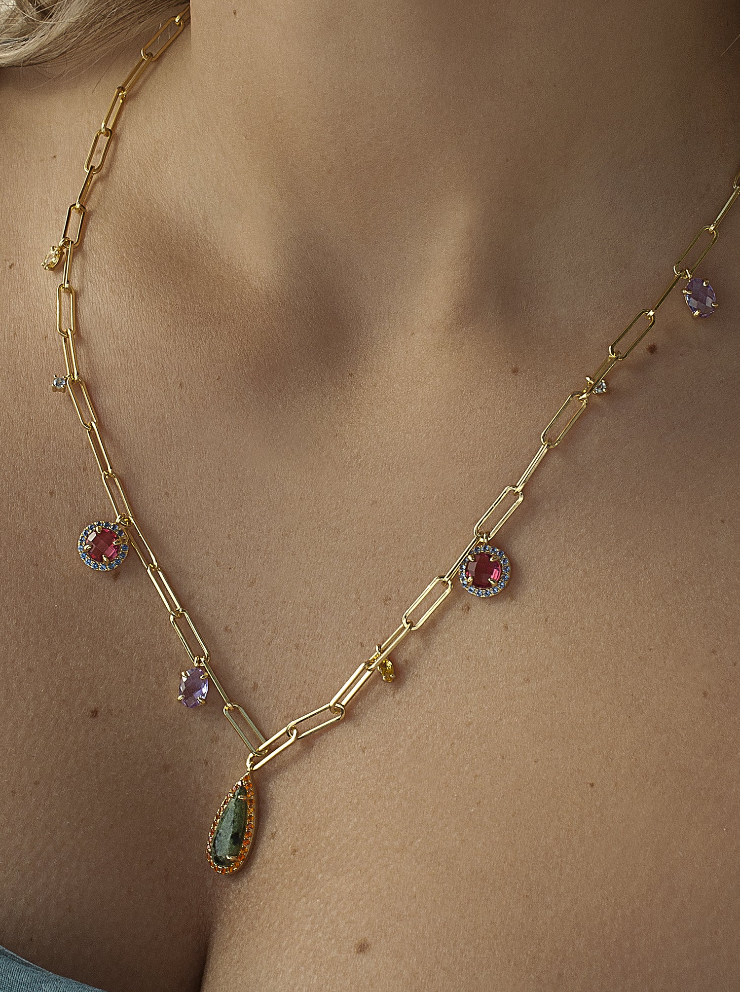 Collares con colgantes diseño de cadena paper clip