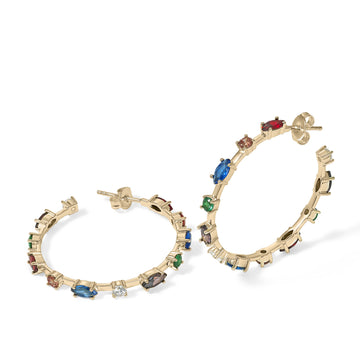 Pendientes aros de plata con piedras brillantes dispuestas linealmente