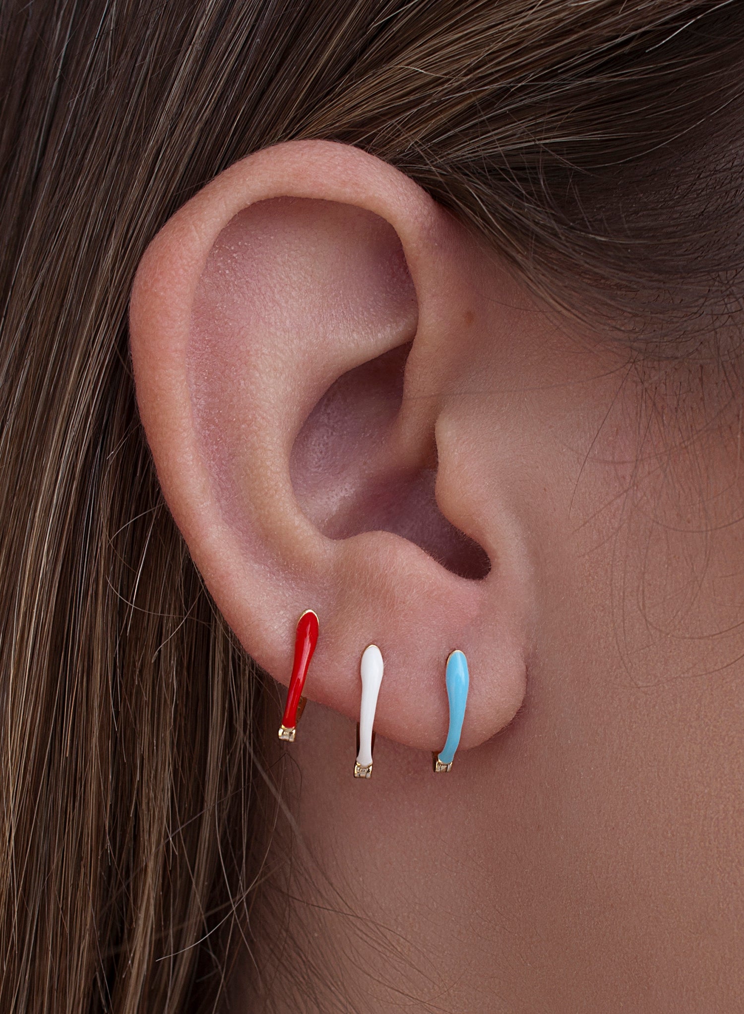 Pendientes pequeños de plata diseño esmalte azul