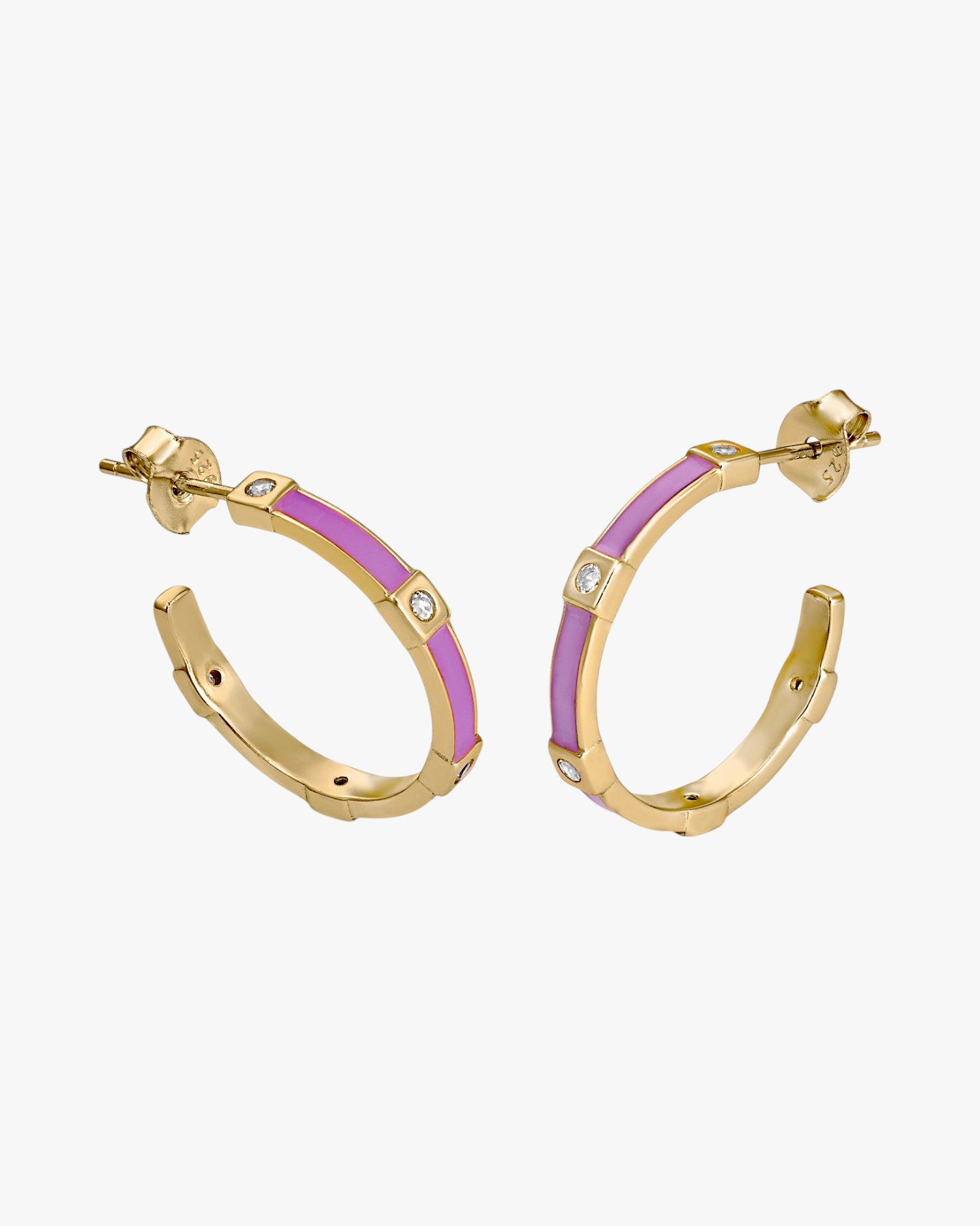 Pendientes aros pequeños diseño escalonado esmalte lila y circonitas