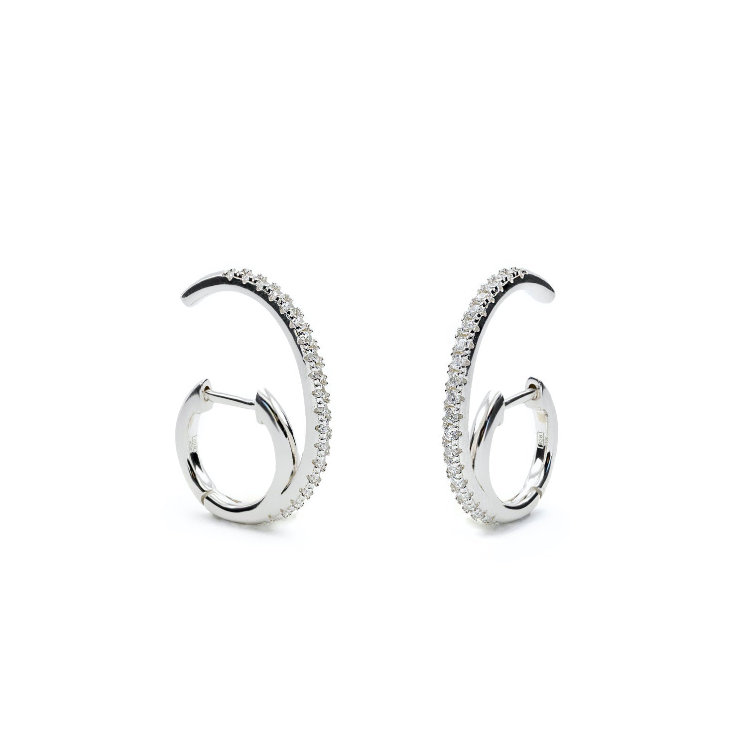 Boucles d'oreilles créoles originaux support antitrago design spirale de zircon