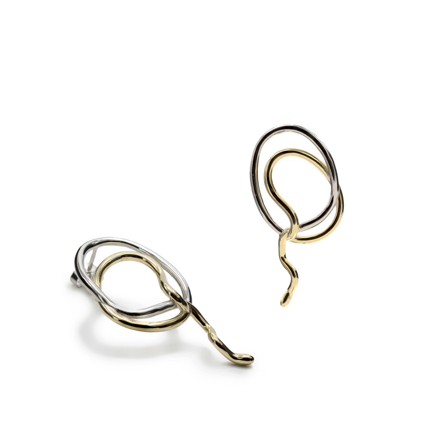 Pendientes originales de plata motivo circular irregular