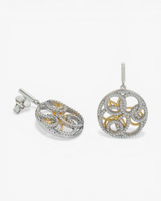 Boucles d'oreilles bicolores au motif entrelacé et ornées de zirconiums cubiques