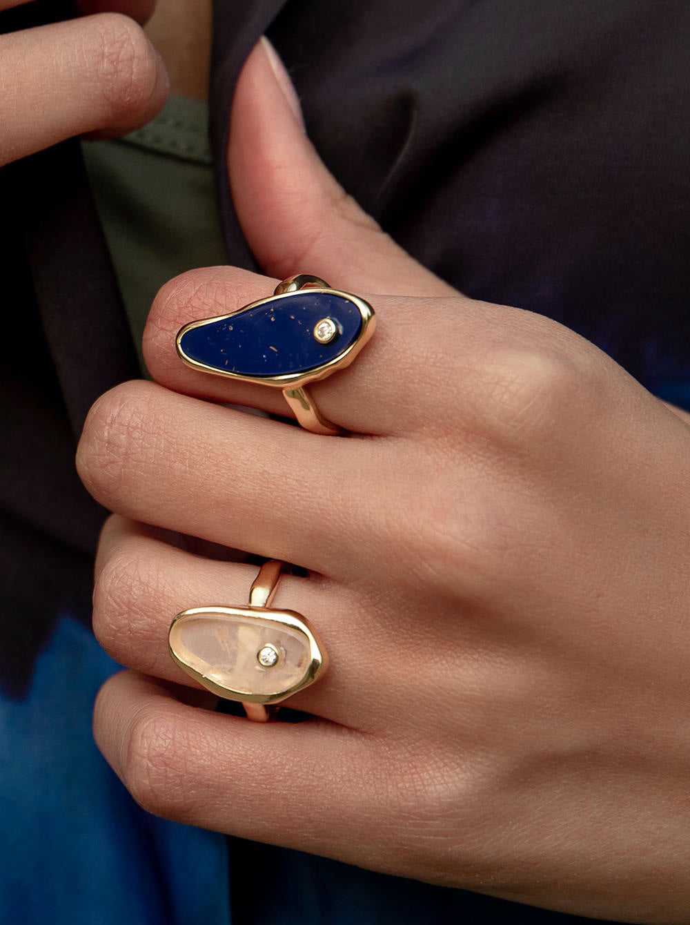 Anillos con piedras naturales de diseño irregular