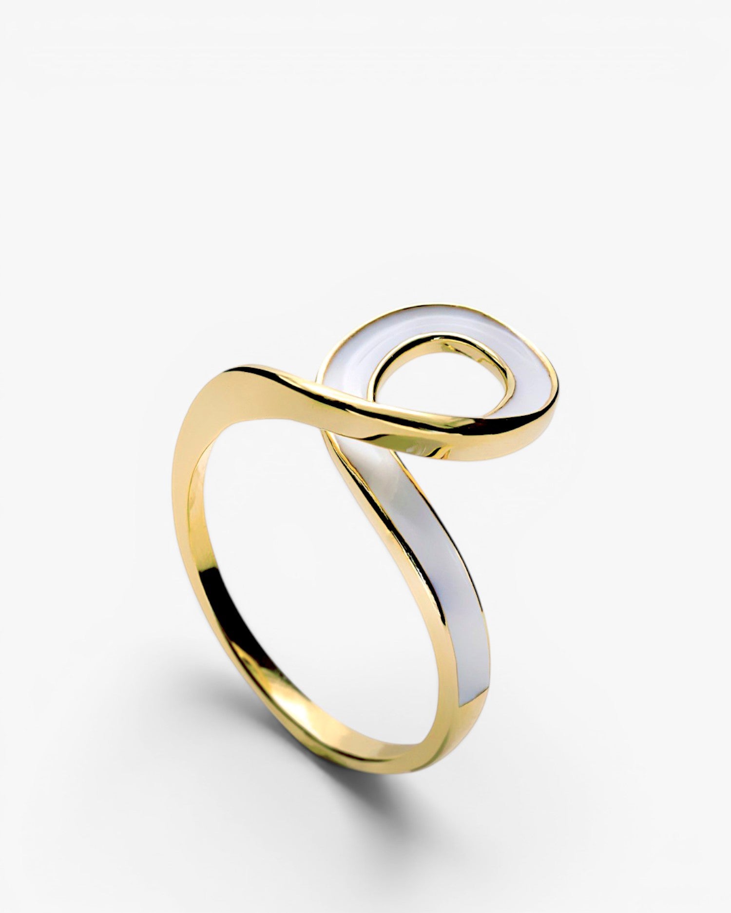 Anillos de diseño tirabuzón esmalte y baño de oro