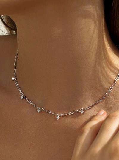 Colgante cadena de plata con circonitas colgantes