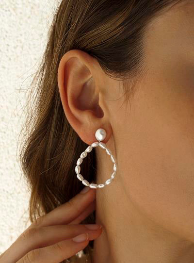 Pendientes perlas estilo aro en forma de pera