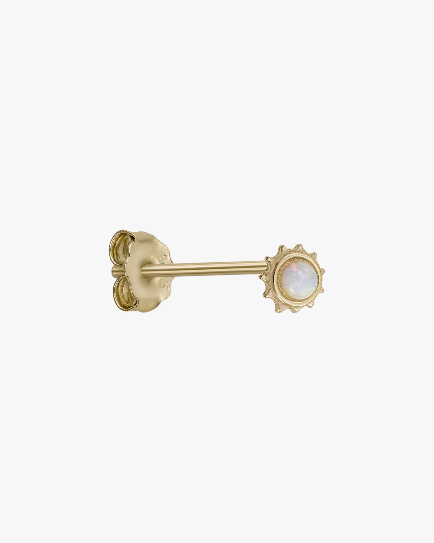 Piercing de plata baño dorado diseño mini sol con ópalo