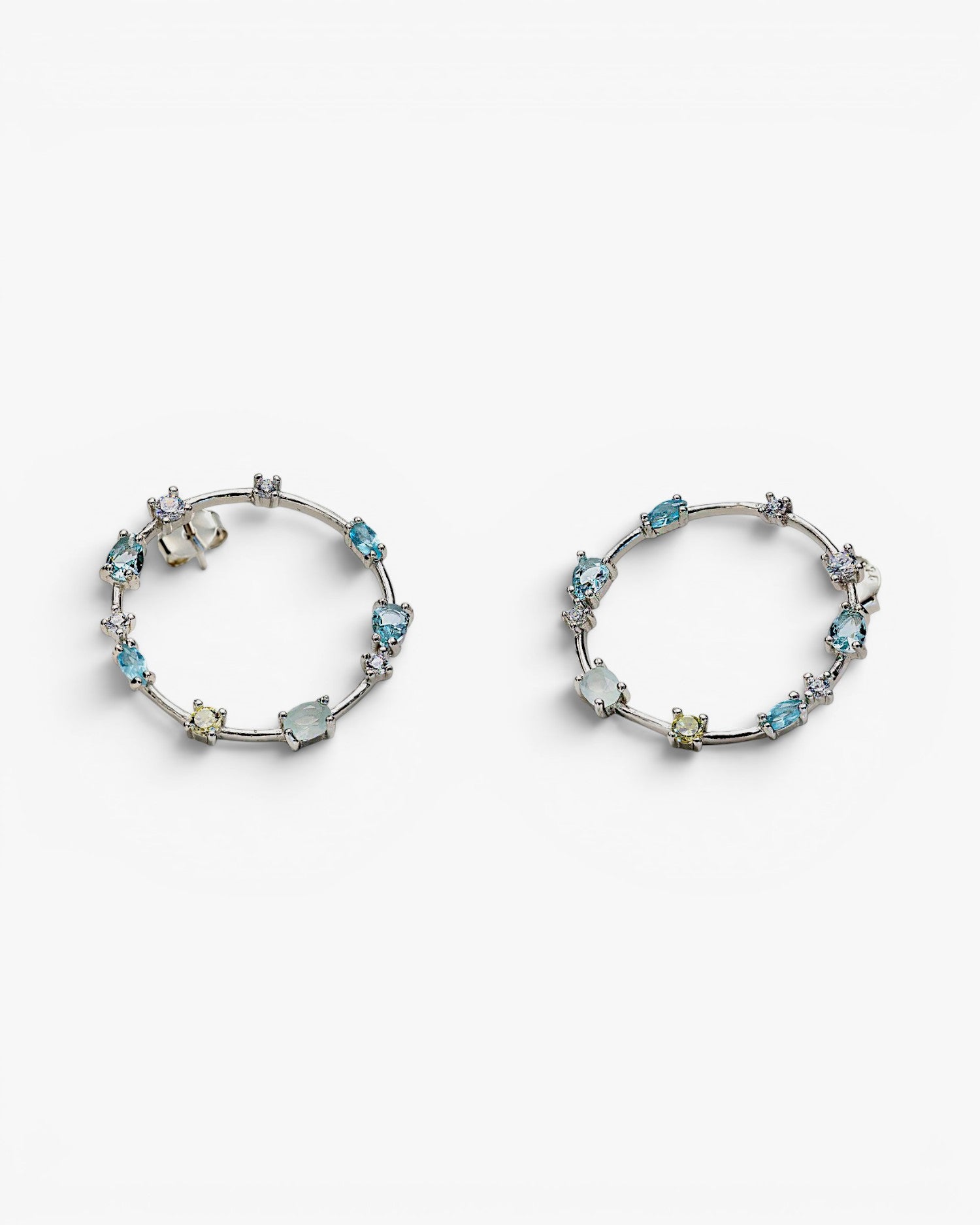 Pendientes aro con cuarzos adamantinos en tonos azules