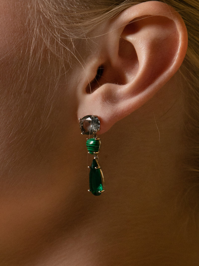Pendientes de piedras de colores y malaquita en tonos verdes