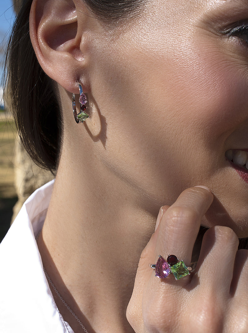 Hoop earrings with stones, design of three adamantine quartz