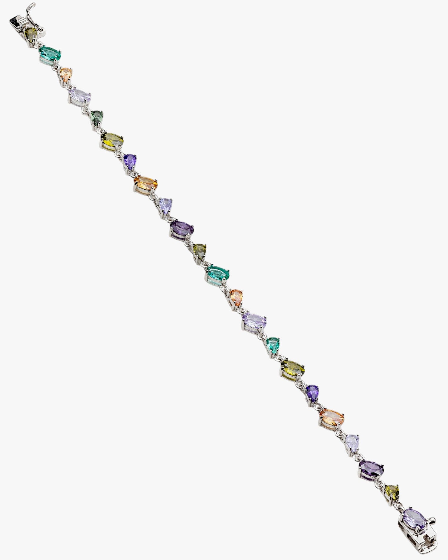Bracelets ornés de pierres colorées dans les tons de violet et de vert
