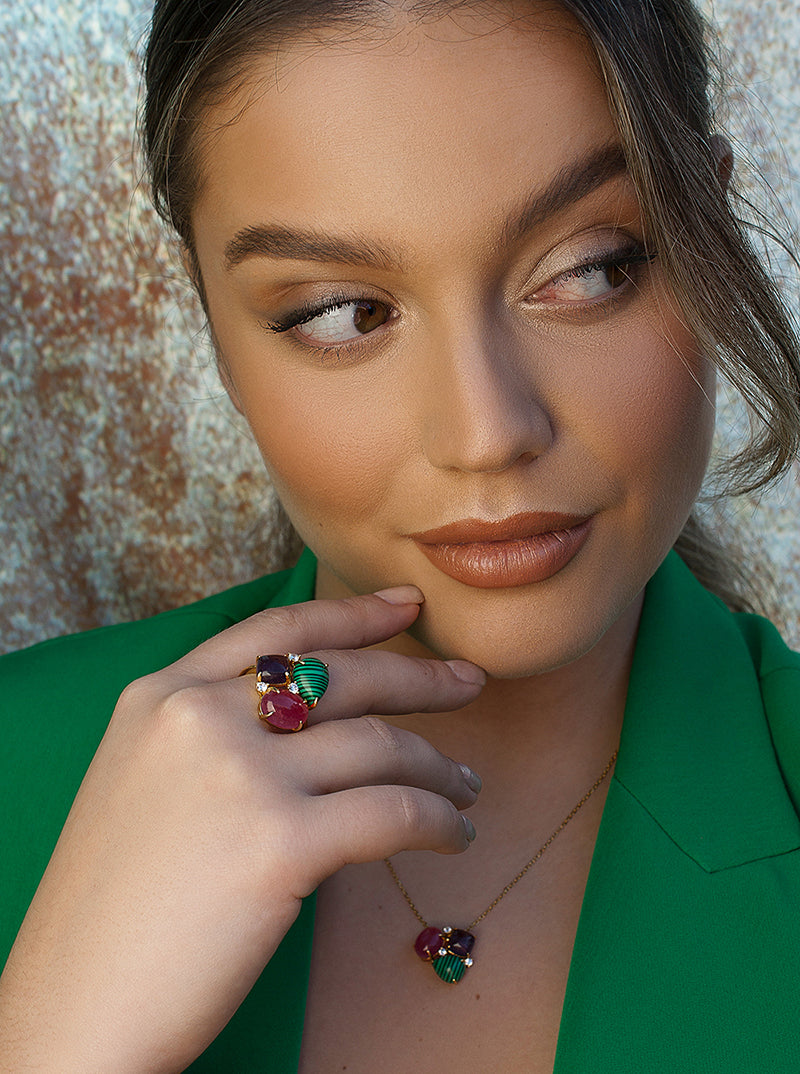 Rings with natural stones, triple design with claws
