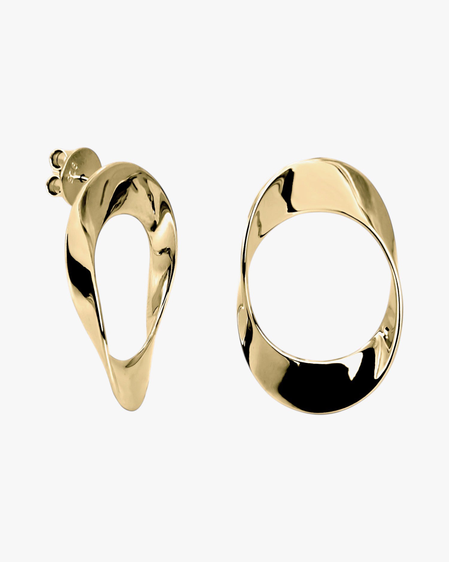 Pendientes de plata bañada en oro diseño ovalado irregular