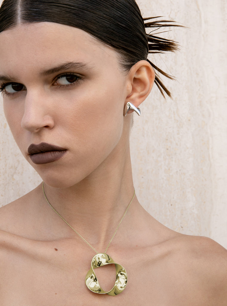 Collares plata bañado en oro originales con diseño irregular