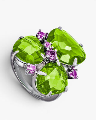 Anillos con piedras en tonos verdes y circonitas