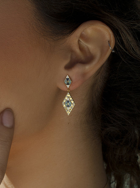Pendientes con colgantes motivo rombo con lapislazuli esmalte y circonita