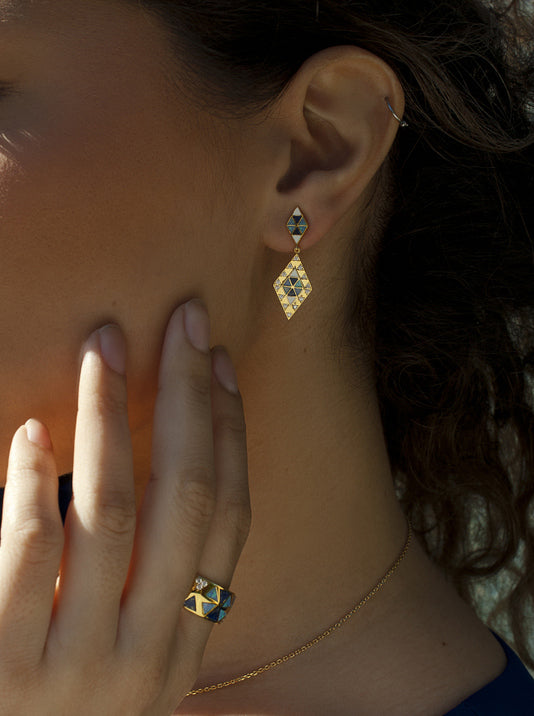 Pendientes con colgantes motivo rombo con lapislazuli esmalte y circonita