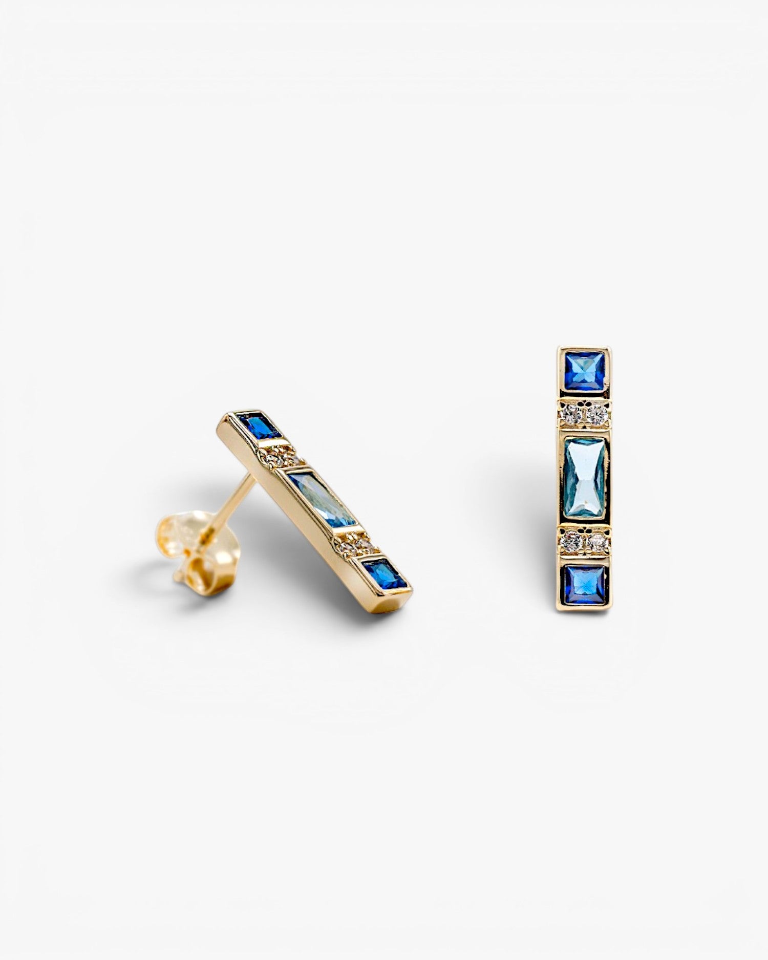 Pendientes con piedras diseño tonos azules
