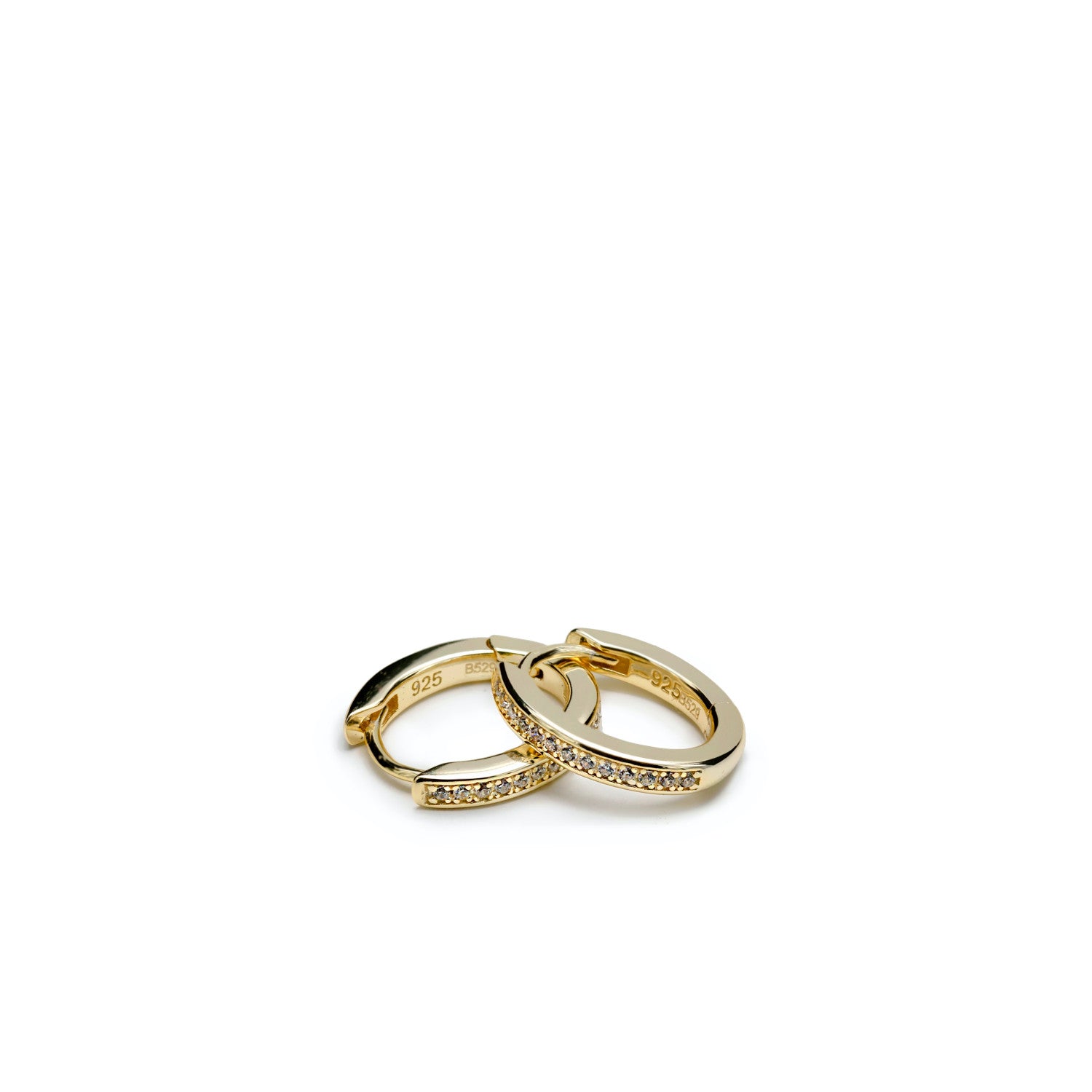 Pendientes aro de plata bañada en oro diseño mini con circonitas