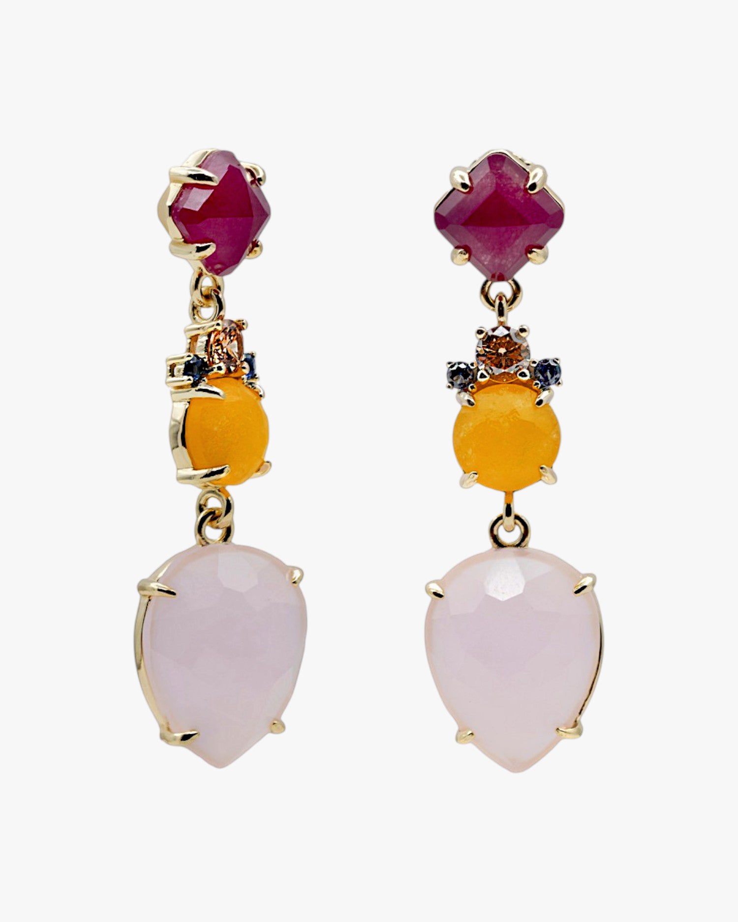 Pendientes de piedra natural largos en tonos rosados