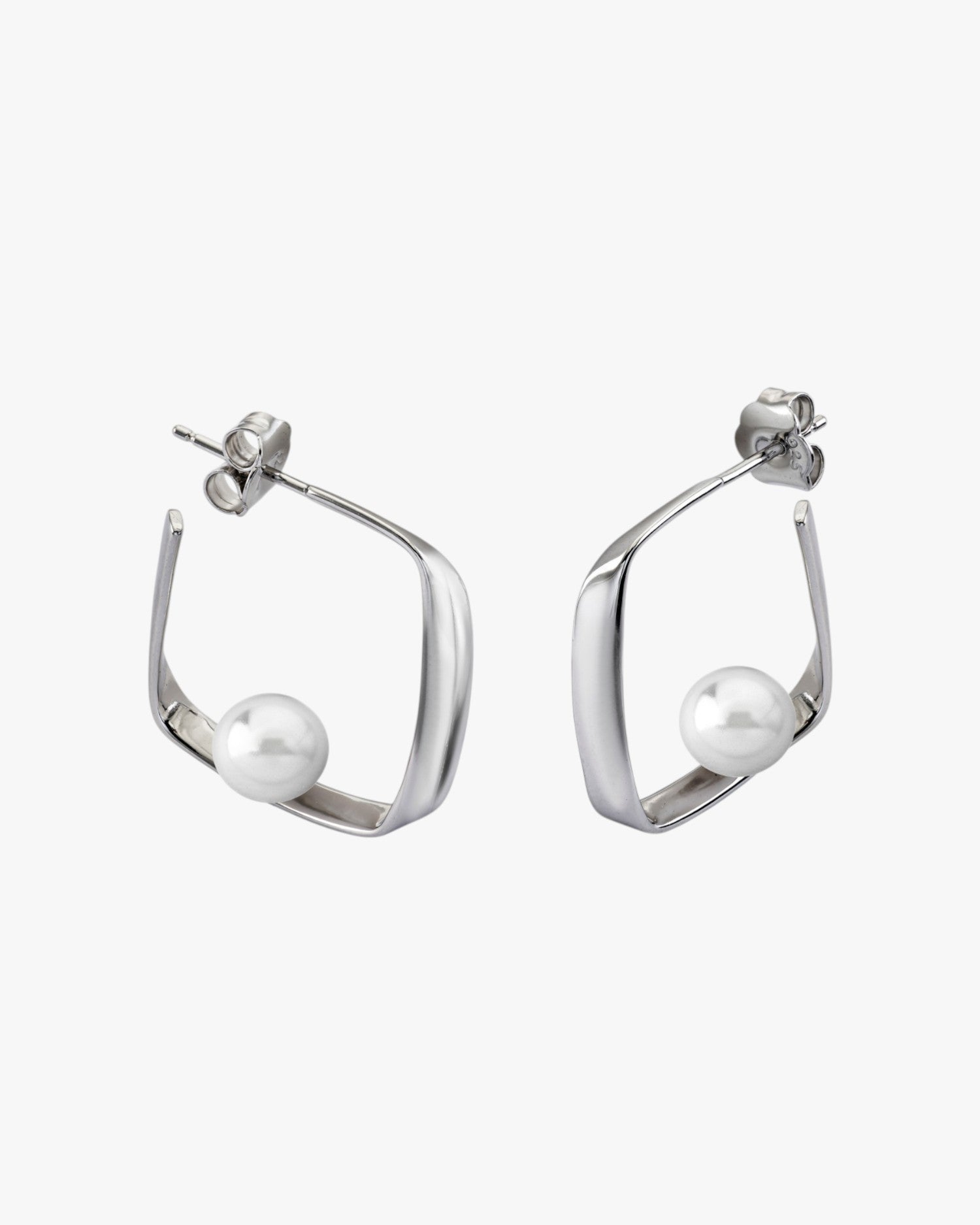 Pendientes perlas de plata diseño cuadrado con perla